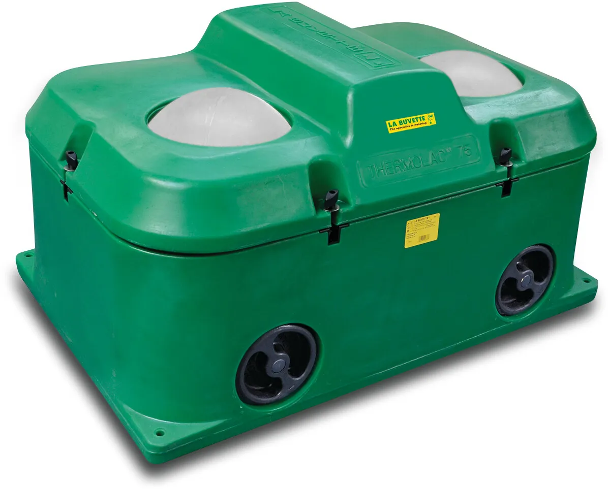 La Buvette Frost-free waterer with 2 shut-off ball isolated PE type Thermolac