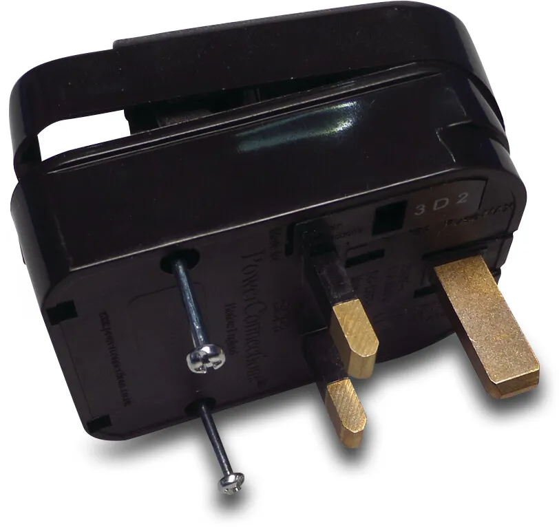 Adapter wtyczki zabezpieczony osłoną, bezpiecznik 10 A