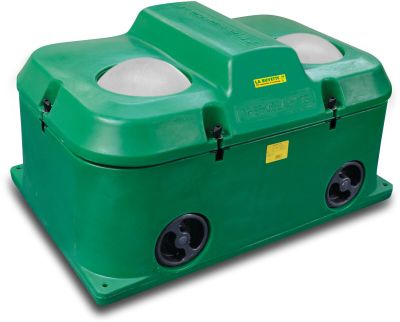 La Buvette Frost-free waterer with 2 shut-off ball isolated PE Thermolac 