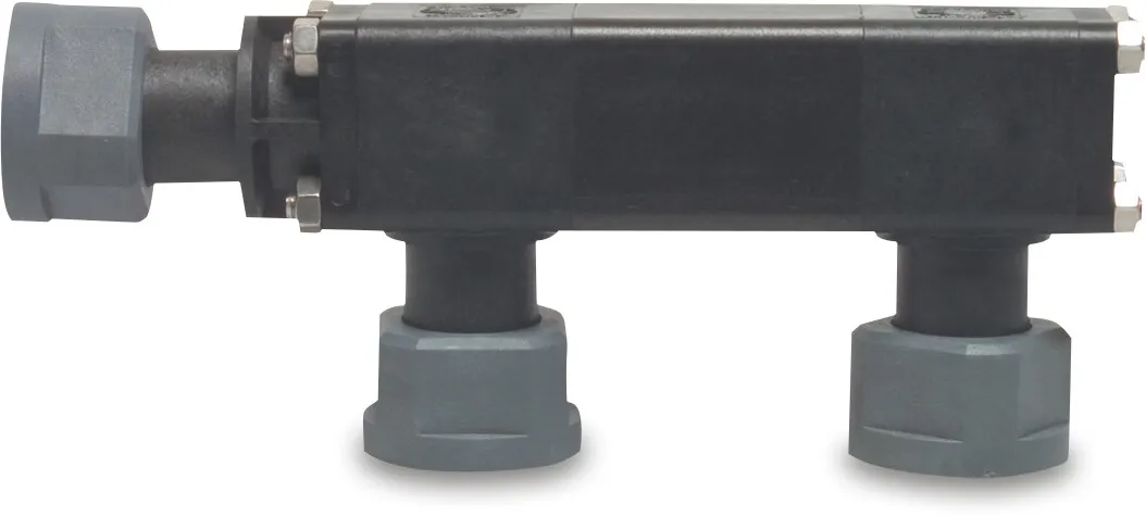Manifold PA glass fibre reinforced 1" female thread 10bar black 4-groups